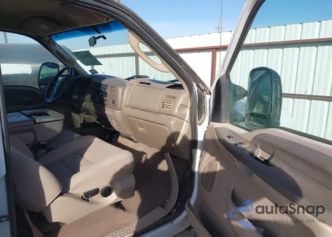 2004 Ford F-250 Lariat/Xl/Xlt z USA, uszkodzony, nr VIN 1FTNW21P64EC75585